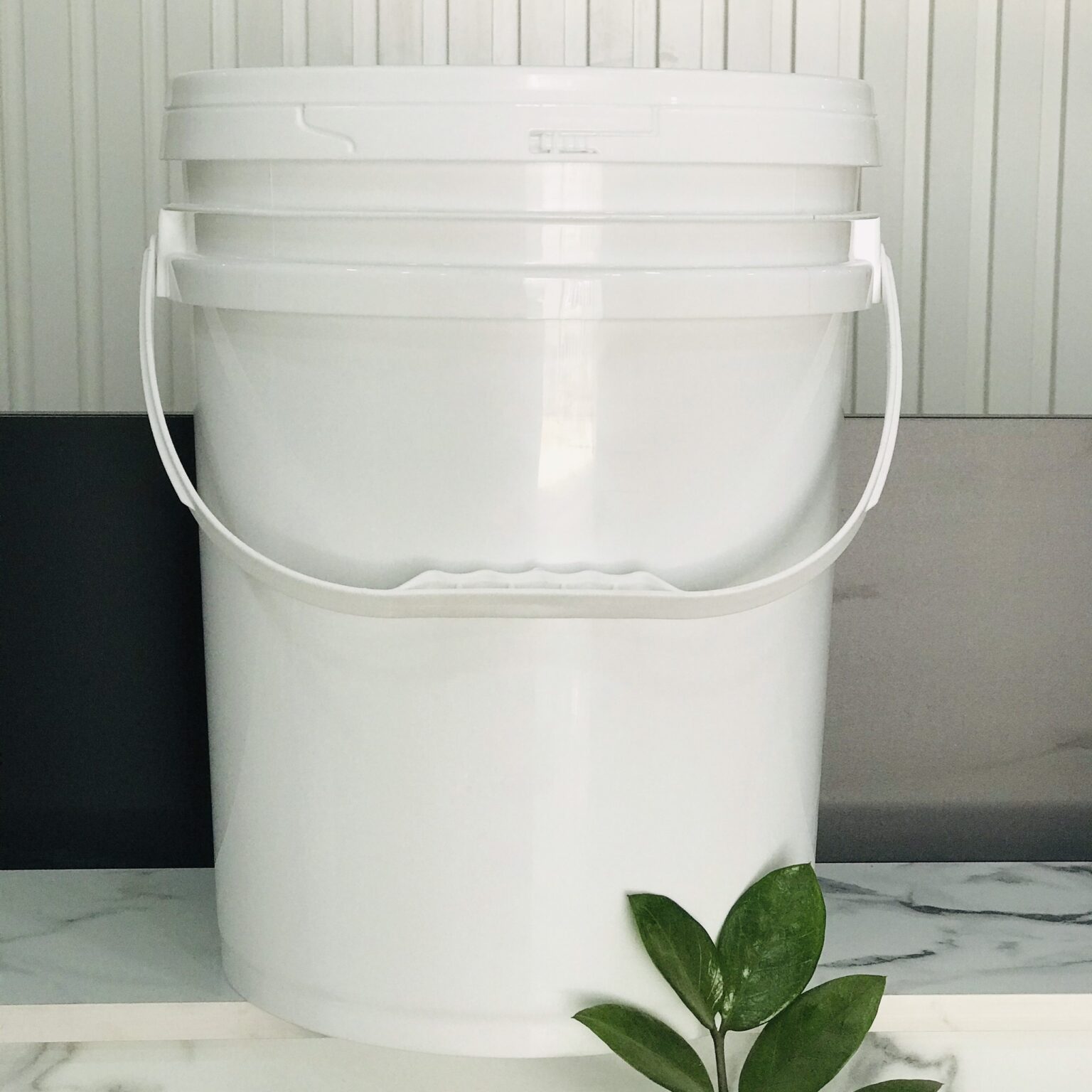 THÙNG NHỰA 20L - NHIỀU QUY CÁCH NẮP
